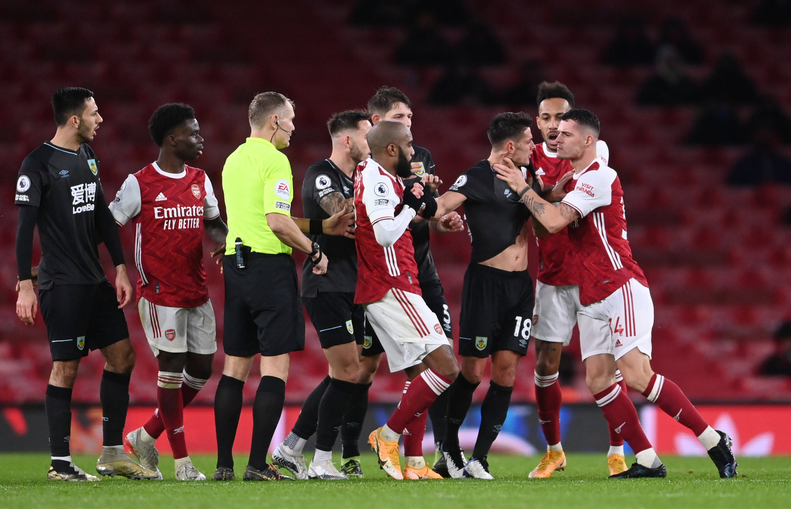 向冠军发起 向冠军发起