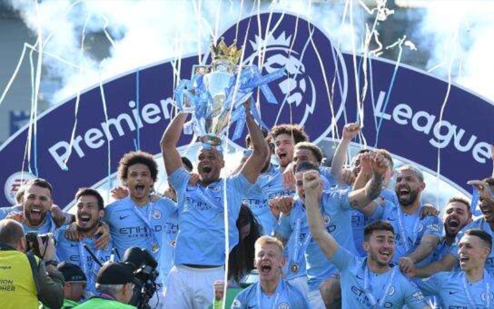 他展示才华 他展示才华